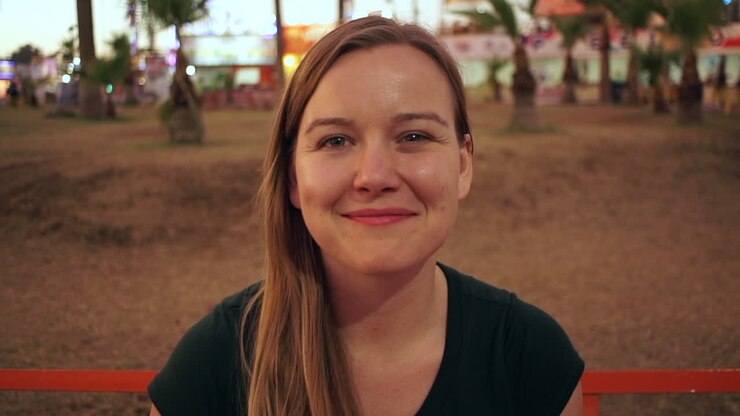 Ritratto di una donna sorridente