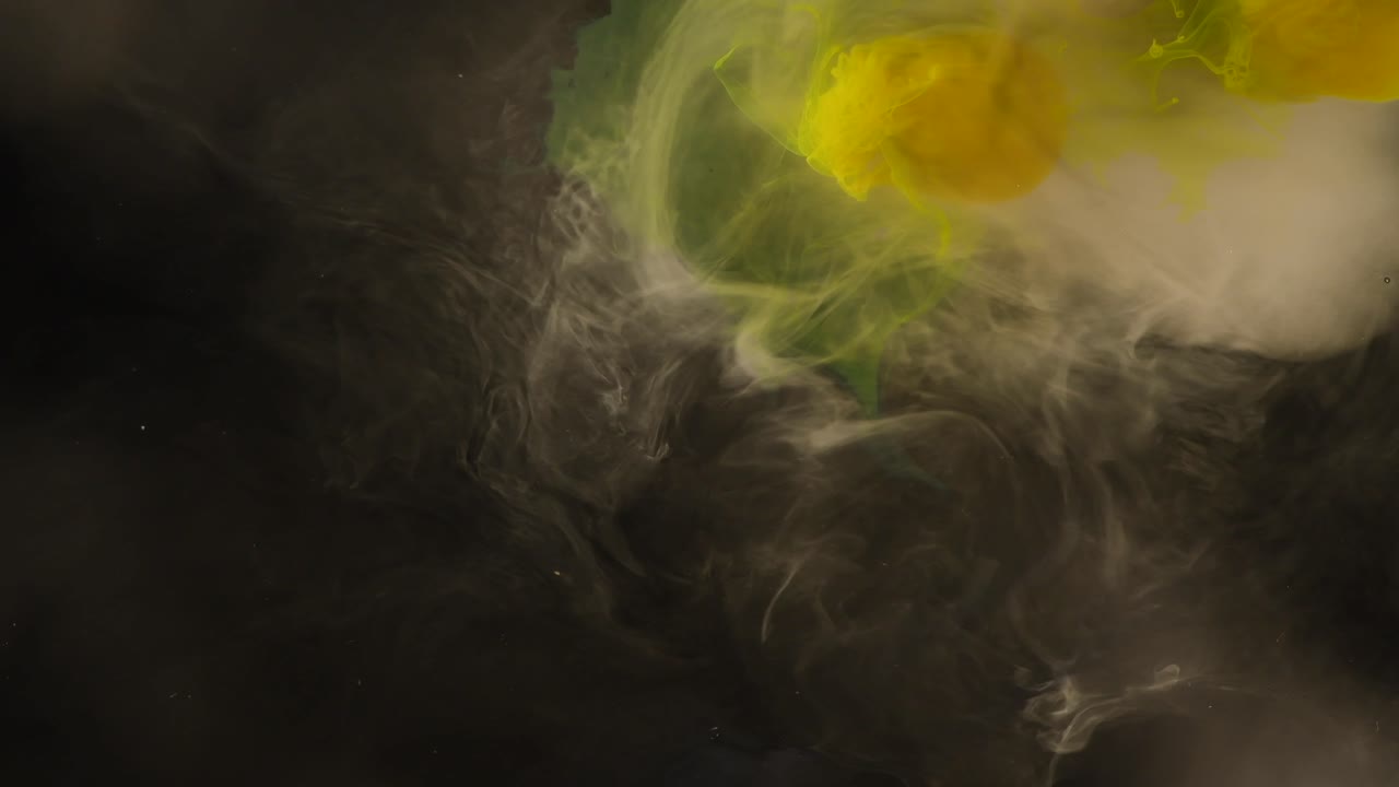 esta es una cinta de video de un extraño sueño volador que tuve anoche - un videoclip totalmente natural y abstracto