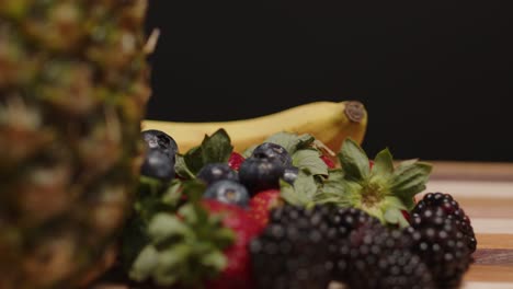 Fruits-spinning-on-a-cutting-board-2