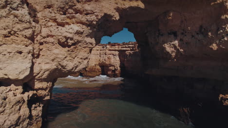 Imágenes-Lentas-De-Drones-Que-Muestran-La-Belleza-Del-Paisaje