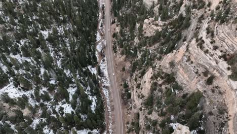 Scenic-Drive-On-Route-Through-Cliffs-Near-Cedar-Breaks-National-Monument-In-Iron-County,-Utah