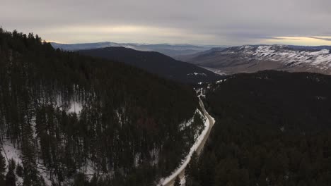 Kreuzfahrt-Entlang-Der-Harper-Mountain-Road:-Ein-Spektakuläres-Kamloops-Abenteuer