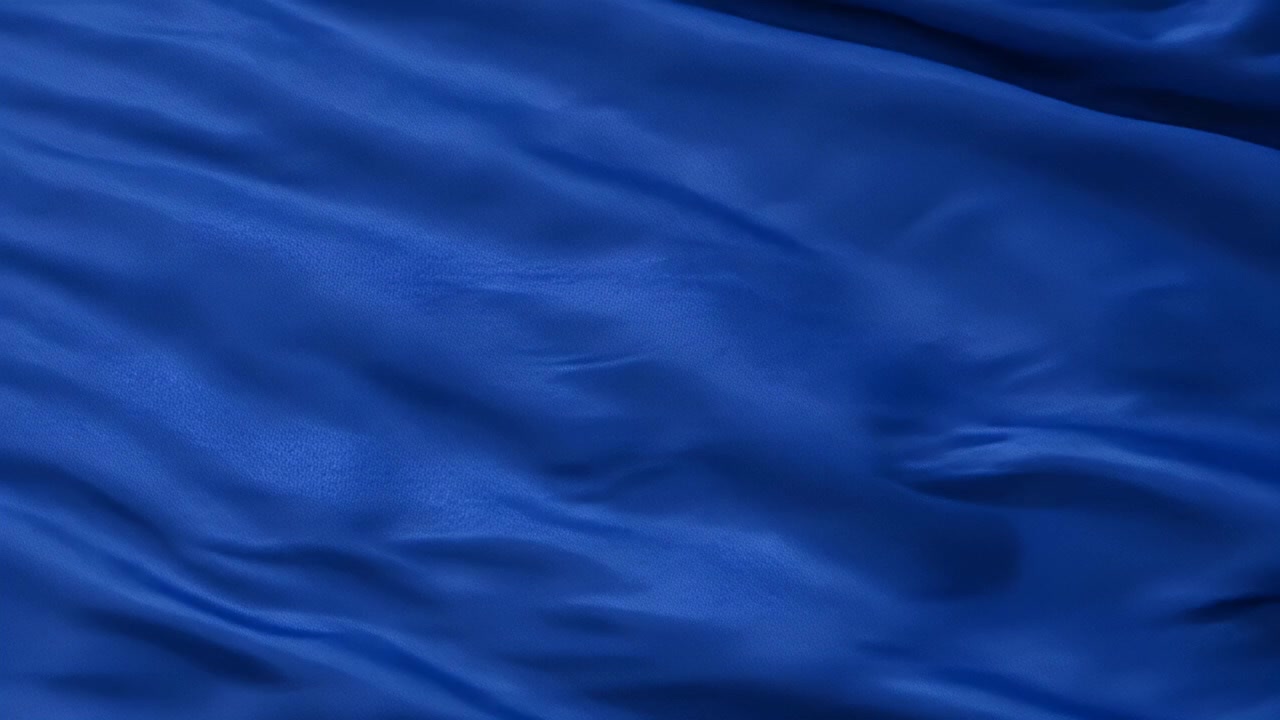 Tessuto blu intenso che ondeggia al vento
