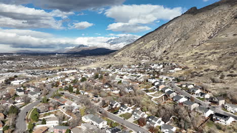 estilo de vida americano viviendo en las montañas de provo utah