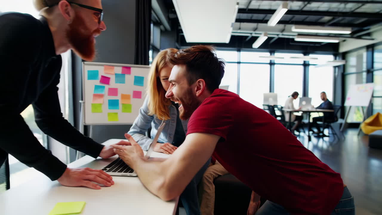 Dynamic Team Brainstorming and Collaboration in a Modern Office