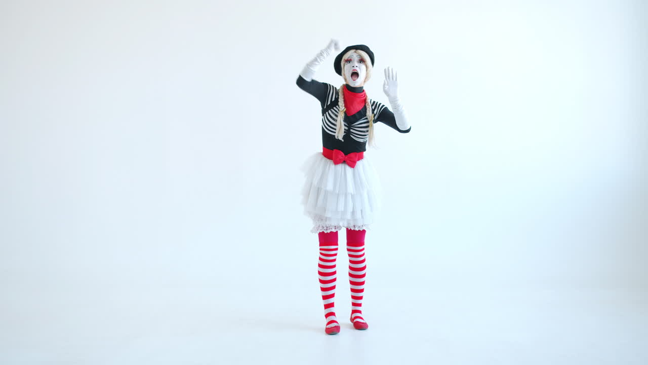 Mime Performance
