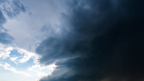 Rolling Black Clouds Fill the Sky in This 4K Nature Timelapse