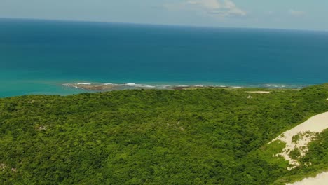 toma aérea de forma de tierra en natal