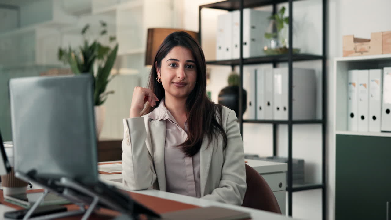 Mujer de negocios profesional en el entorno de la oficina