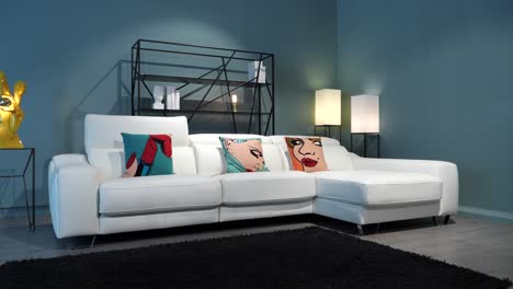 sala de estar elegante con decoración moderna