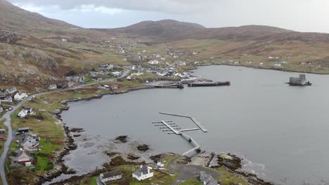 Un-Dron-De-Punto-De-Interés-Disparó-Circunnavegando-Castlebay-Y-El-área-Circundante