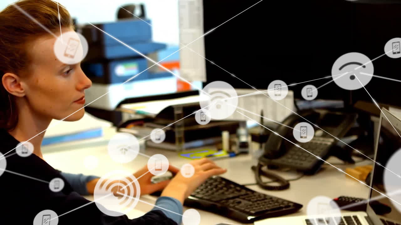 animación de la red de conexiones con iconos wifi sobre mujer de negocios caucásica en la oficina