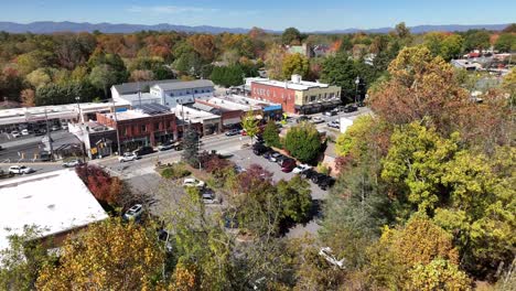 Luftauszug-Weaverville,-North-Carolina,-North-Carolina