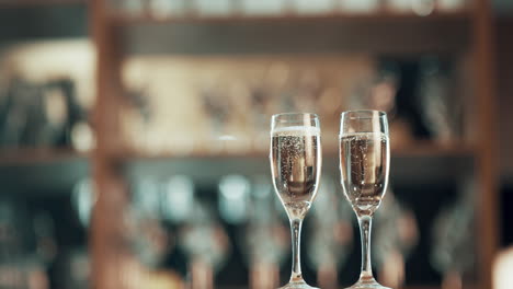 champagne glasses