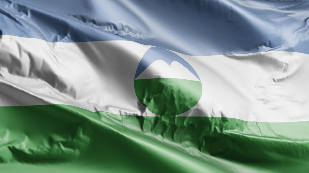 카바르디노-발카리아 발이 바람에 흔들리고, 바람에 떠다니며, 바람이 부는 바람에 떨고, 배경이 완전히 가득 차 있고, 10 초의 루프가 있습니다.