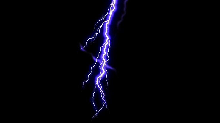 Fulmine elettrico luminoso su sfondo nero