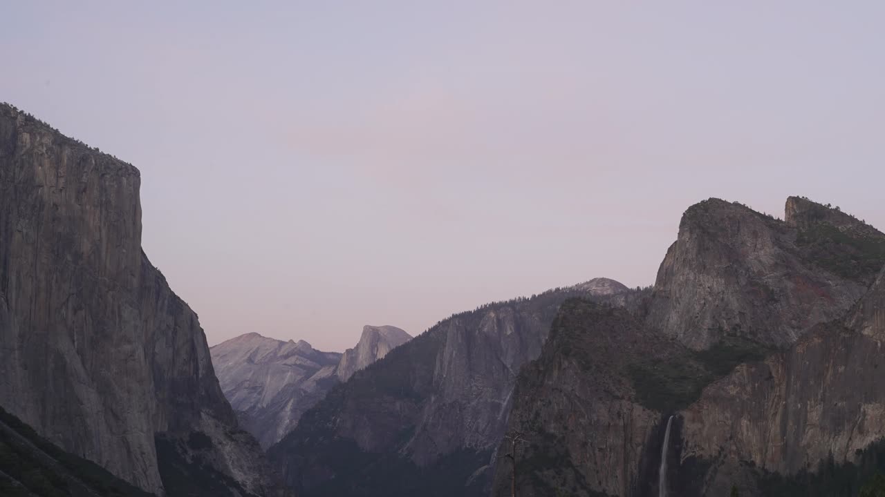 timelapse panorámico de la vista del túnel de yosemite