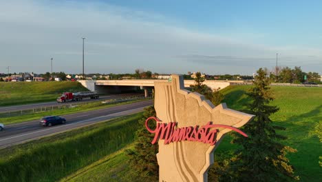 minnesota le da la bienvenida.