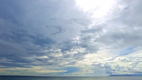 Clouds-moving-slowly-over-the-ocean