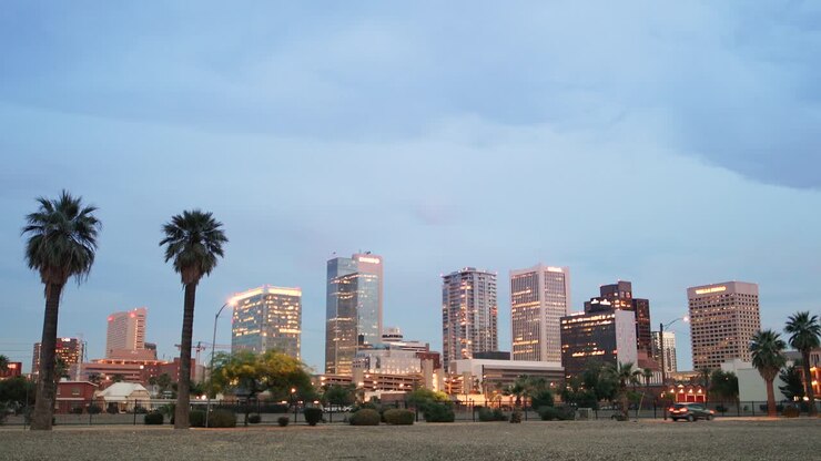 Skyline del centro di Phoenix, Arizona, di notte.