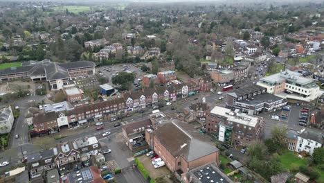 high street esher town surrey großbritannien drohnen-luftaufnahme