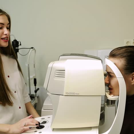 eye exam with non-contact tonometer