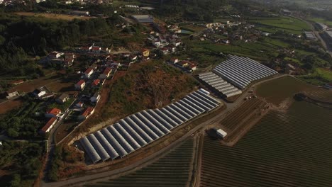 Draufsicht-Industrielle-Gewächshäuser-Und-Landwirtschaftliche-Felder