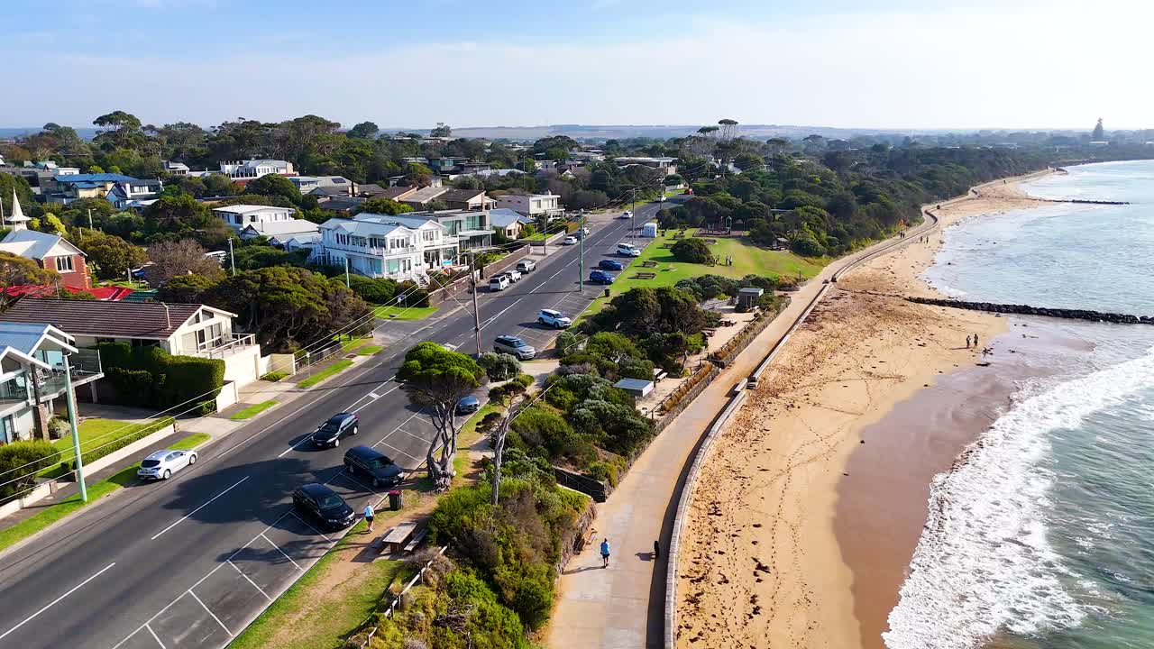 vista aérea de la ciudad costera