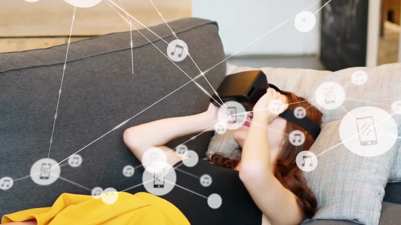 vr 헤드 ⁇ 을 착용 한 여성 위의 아이콘과 연결 네트워크의 애니메이션