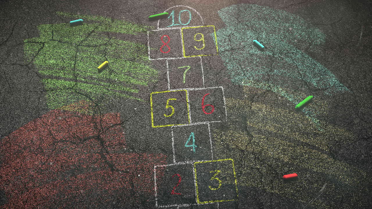 tiza de colores de primer plano en el fondo de la escuela de la calle del tema de la educación