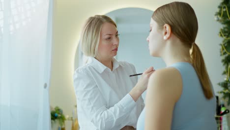 aplicación de maquillaje
