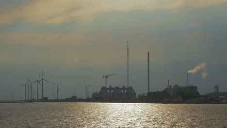 Distrito-De-La-Ciudad-Industrial-En-La-Costa