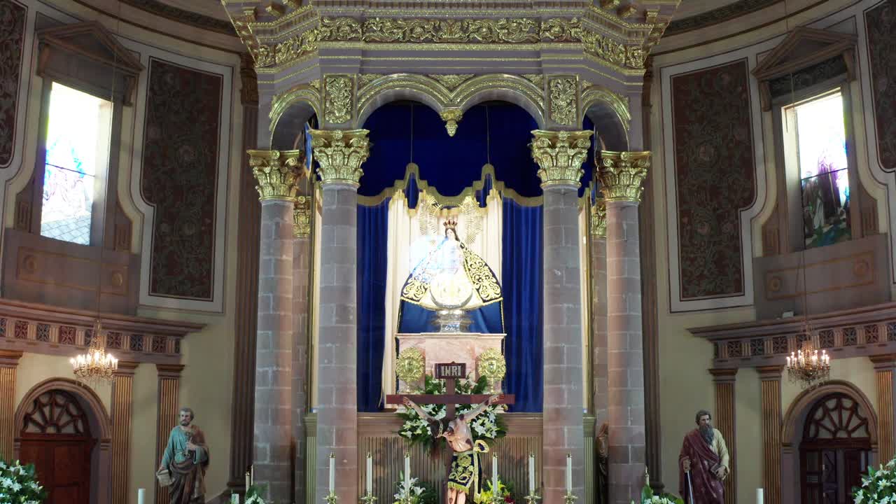 drone: basílica de nuestra señora de la salud en patzcuaro michoacan