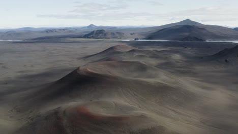 Icelandic-Landscape-With-Red-Volcanic-Craters-In-The-Highlands-Of-Iceland