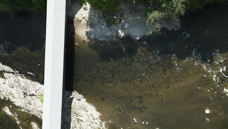 Overhead-View-Of-West-Dummerston-Covered-Bridge-Spanning-The-West-River-in-Dummerston,-Vermont,-USA