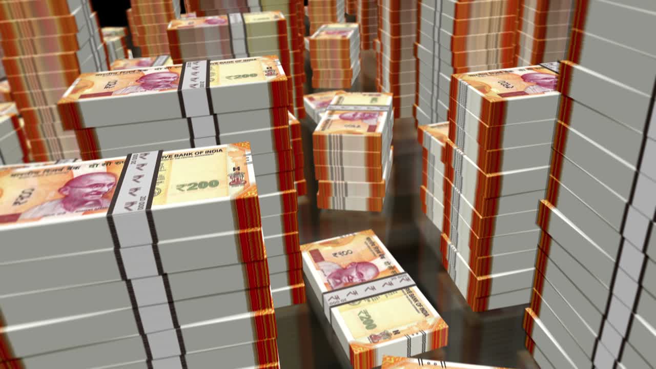 인디언 루피 (indian rupee) 화폐에 대한 3d 플라이트 (flight over the indian rupee money banknote packs loop animation)