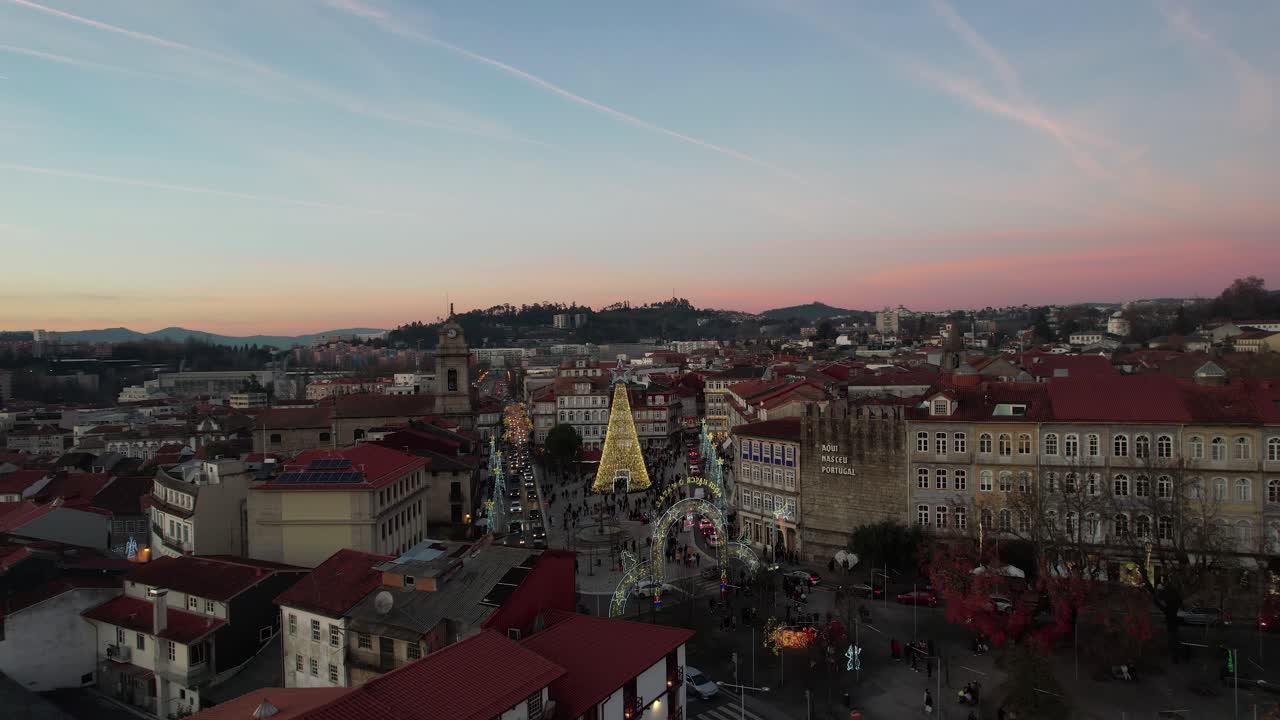 Albero di Natale, vista aerea della città