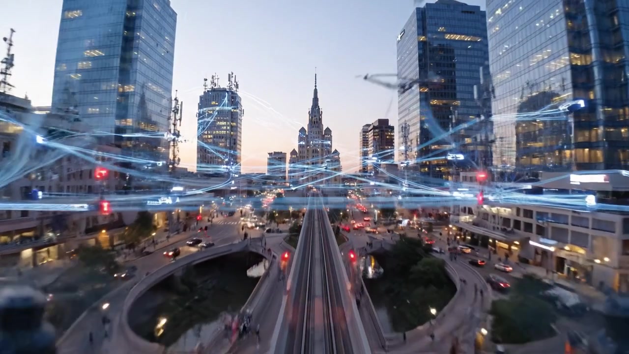 Cativante Paisagem Urbana Noturna com Arquitetura Urbana e Semáforos Iluminando o Horizonte Vibrante ao Anoitecer Sobre Trilhos Conectando ao Centro da Cidade