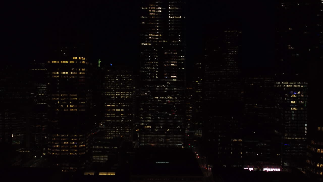 Vista aerea del centro di Calgary di notte