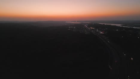 vista nocturna de drones de goa a panjim en la india