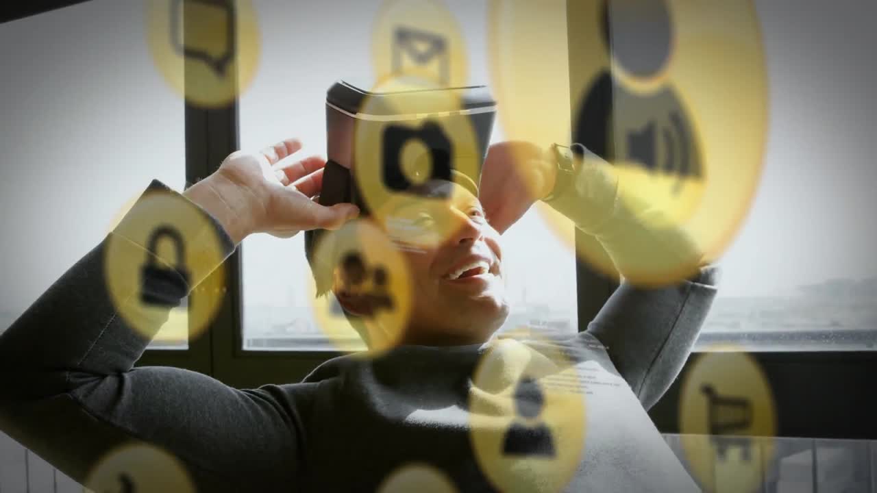 머리에 vr 헤드 ⁇ 을 들고 있는 노란색 아이콘