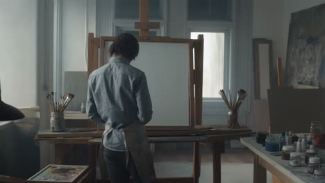 artist in art studio