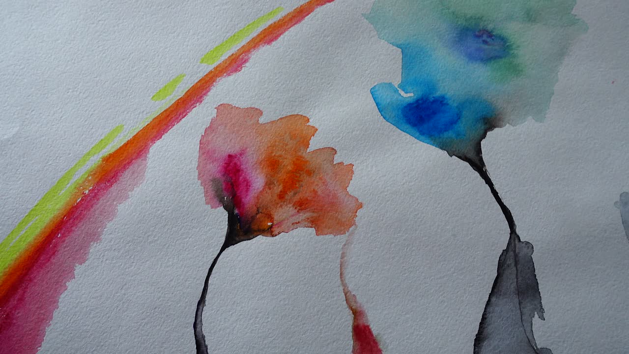 Astrazione floreale disegnata ad acquerello. Scatto del disegno