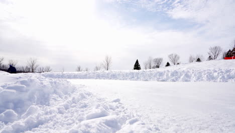 People-ice-skating-on-winter-circuit