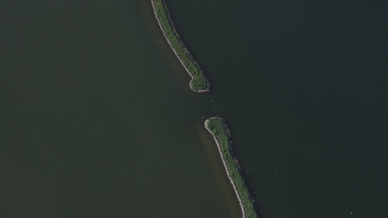 제이월드 (zeewolde) 의  ⁇ 플랜드 (tulpeiland) 의 드론 뷰