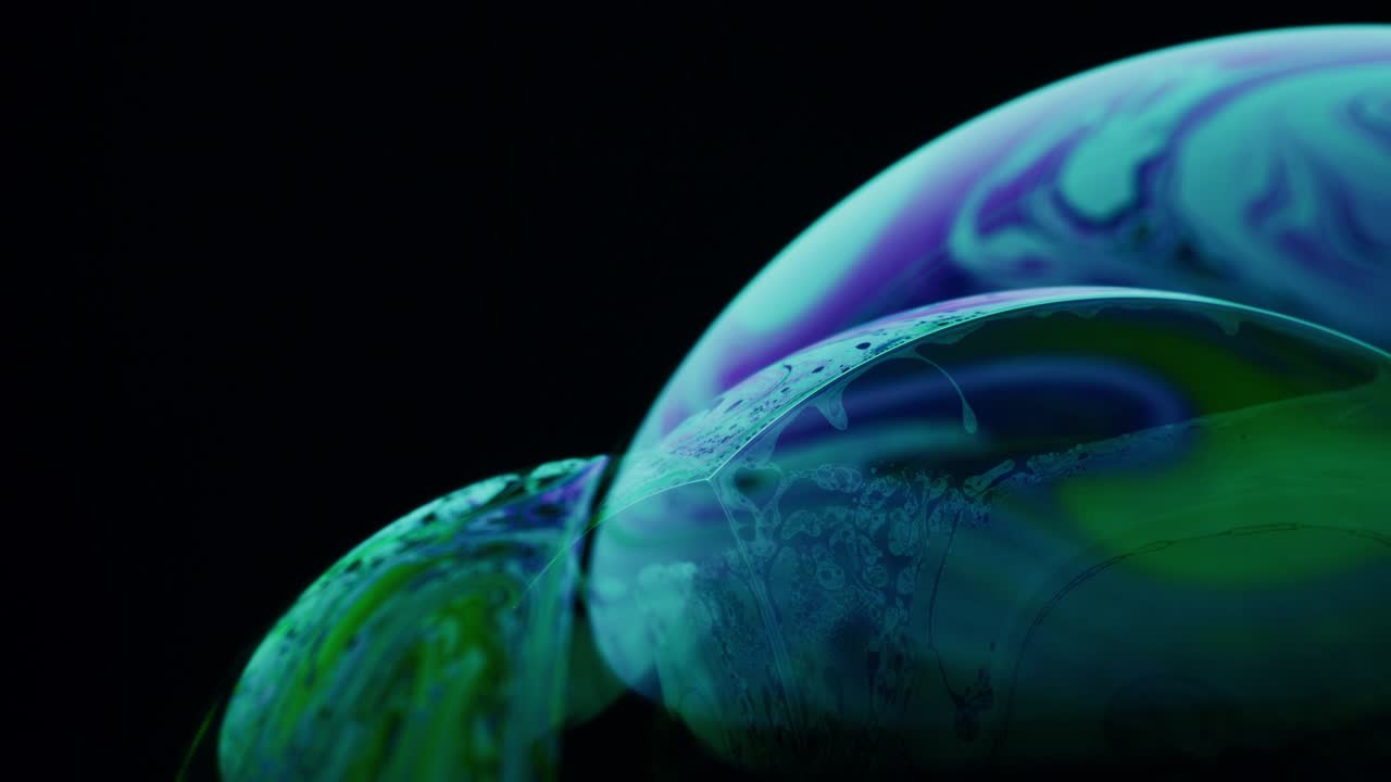 hermoso tiro macro abstracto de colores verdes y azules girando en la superficie