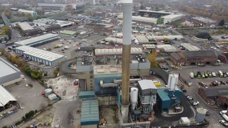 Incinerador-De-Nottingham,reciclaje-De-Residuos-Ciudad-De-Nottingham-Reino-Unido-Grua-Levantando-Abejón-Aéreo-4k-Material-De-Archivo-Grupo-De-Reciclaje-De-Residuos-Ltd