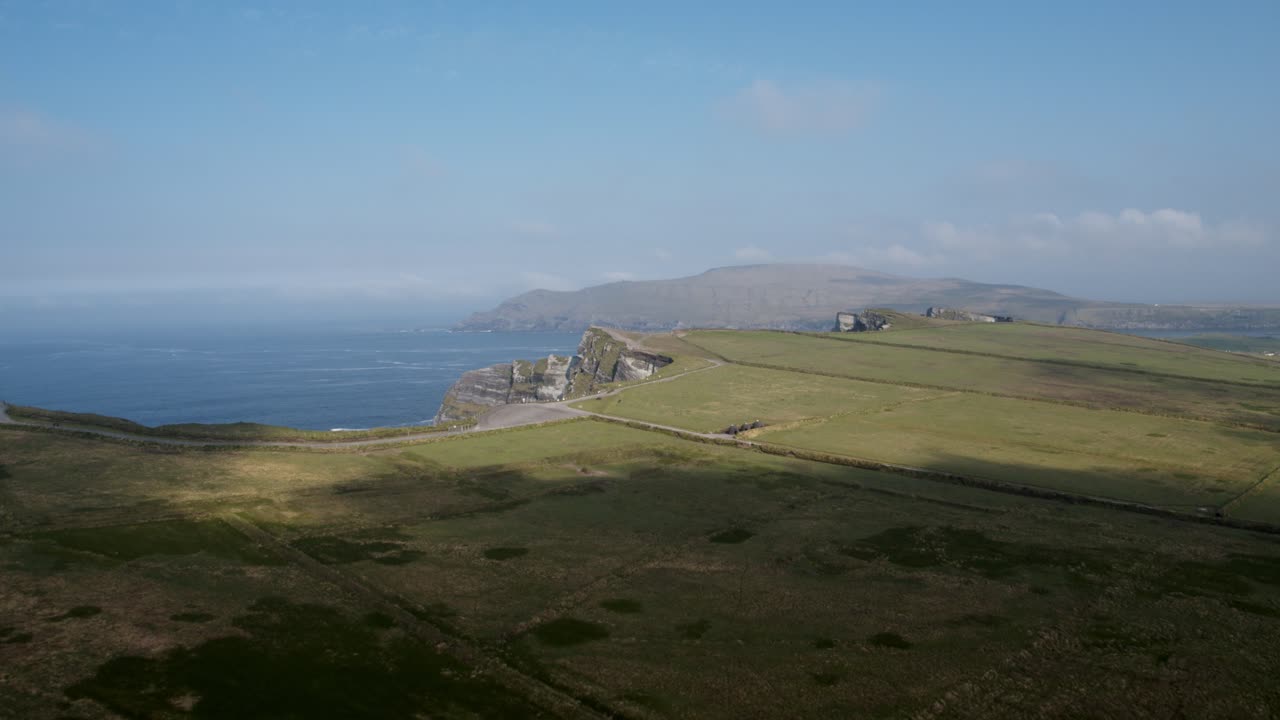 케리 클리프, 포트매지, 카운티 케리; 아일랜드