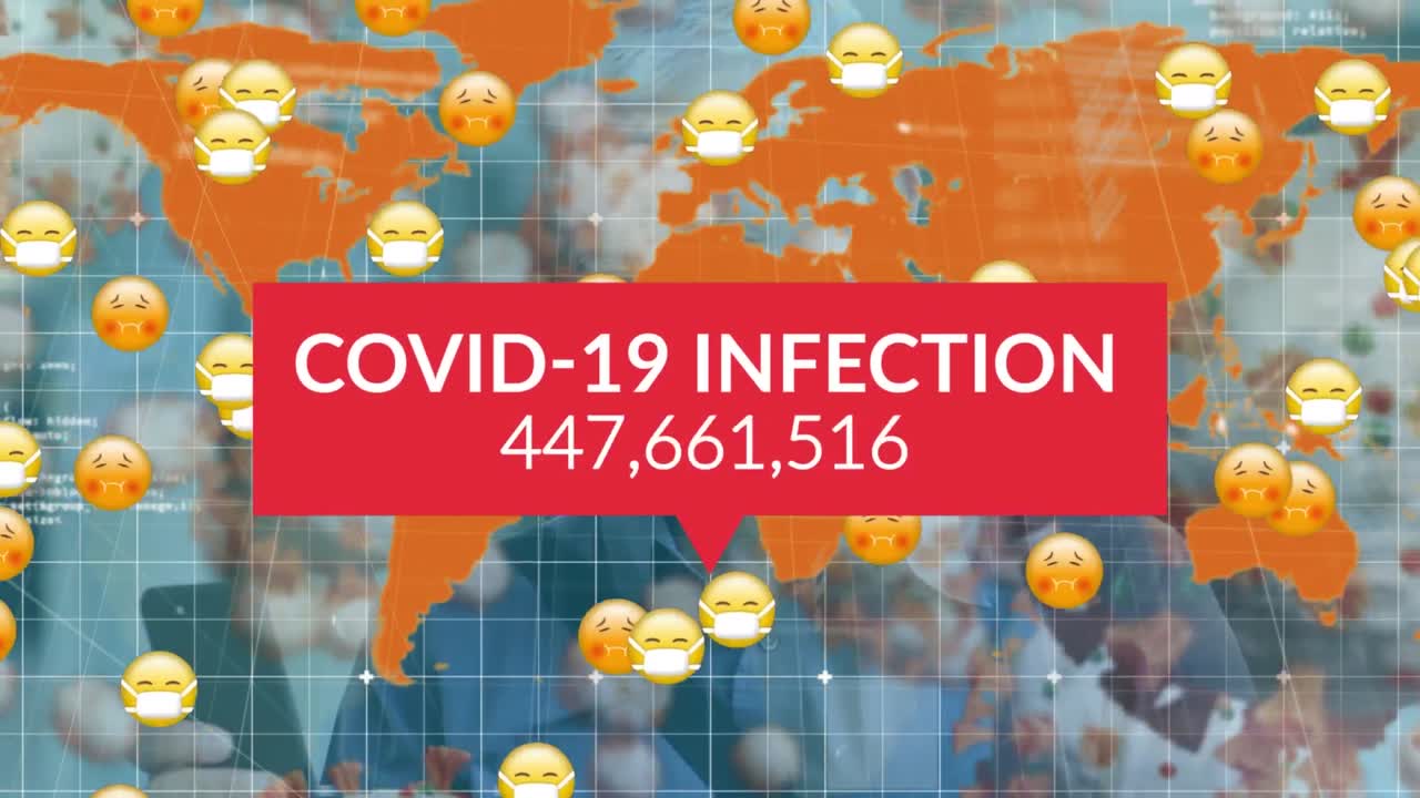 animación del procesamiento de datos de covid 19 sobre el hombre y múltiples emojis enfermos con máscaras faciales