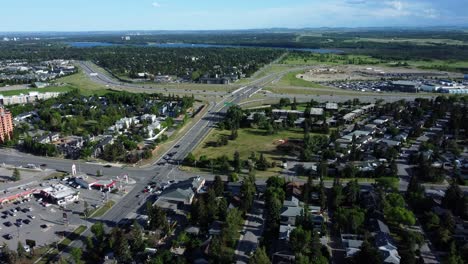 Glenmore-Trail-from-above-in-summertime,-Calgary,-Canada